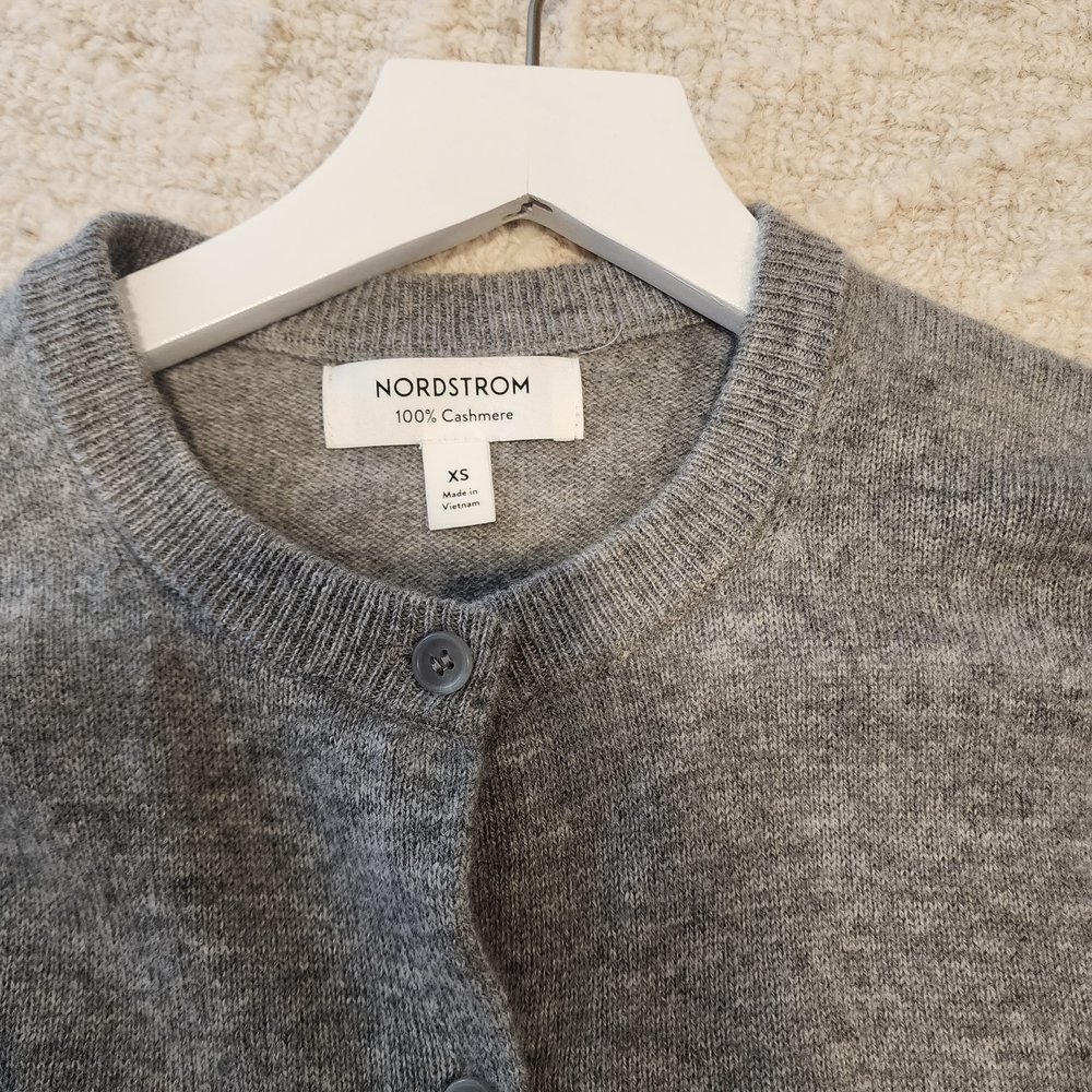 Gray‎ Women's Cashmere Sweater